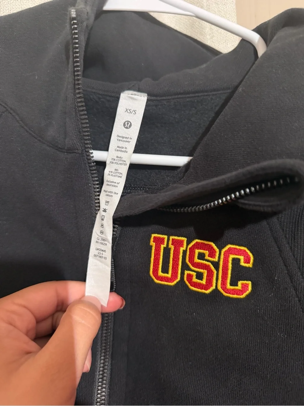 lululemon athletica Black Half-Zip Hoodie with USC Embroidered Logo size xs/s